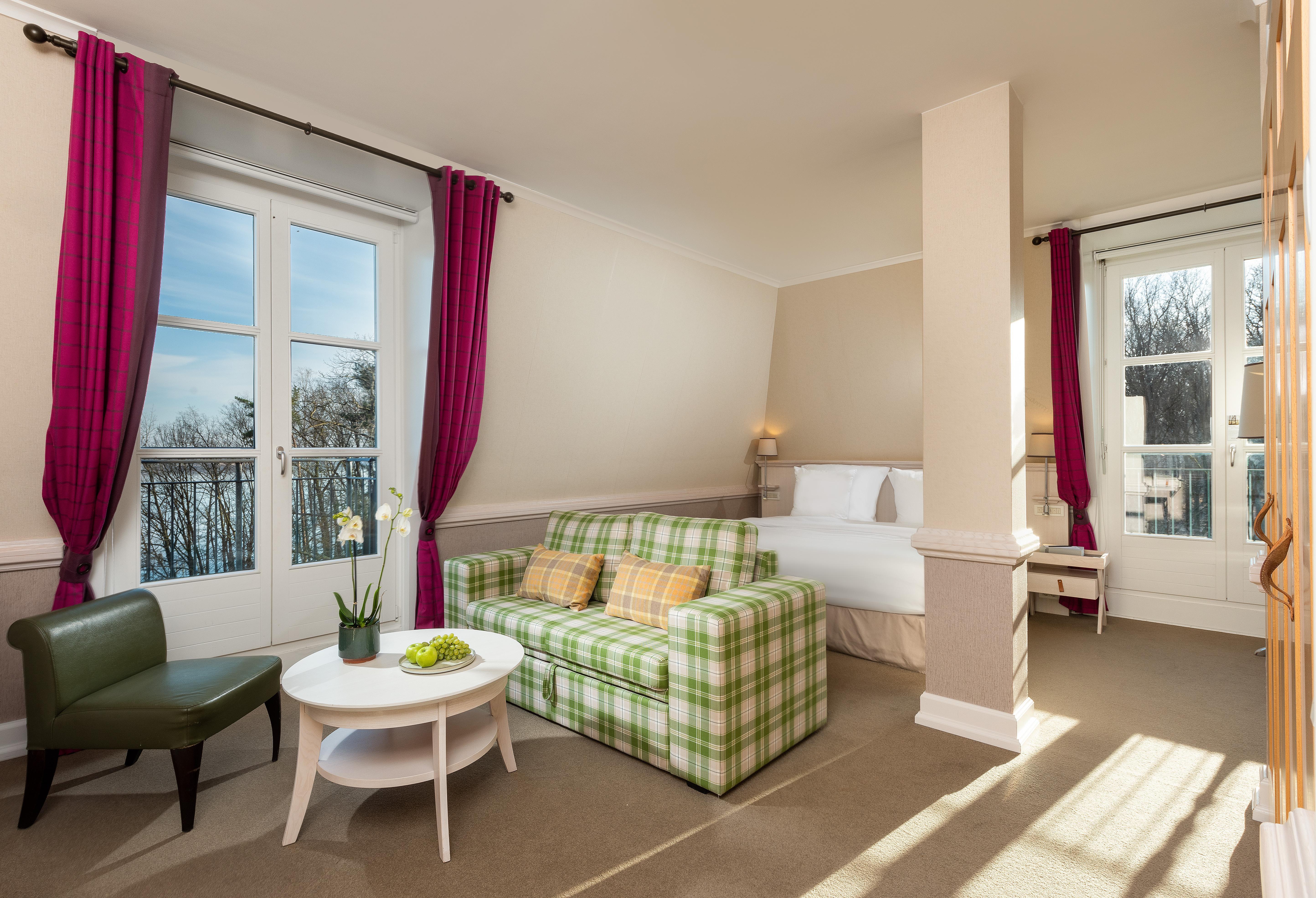Precise Resort Bad Saarow Exteriör bild A suite at the Hotel de l'Europe
