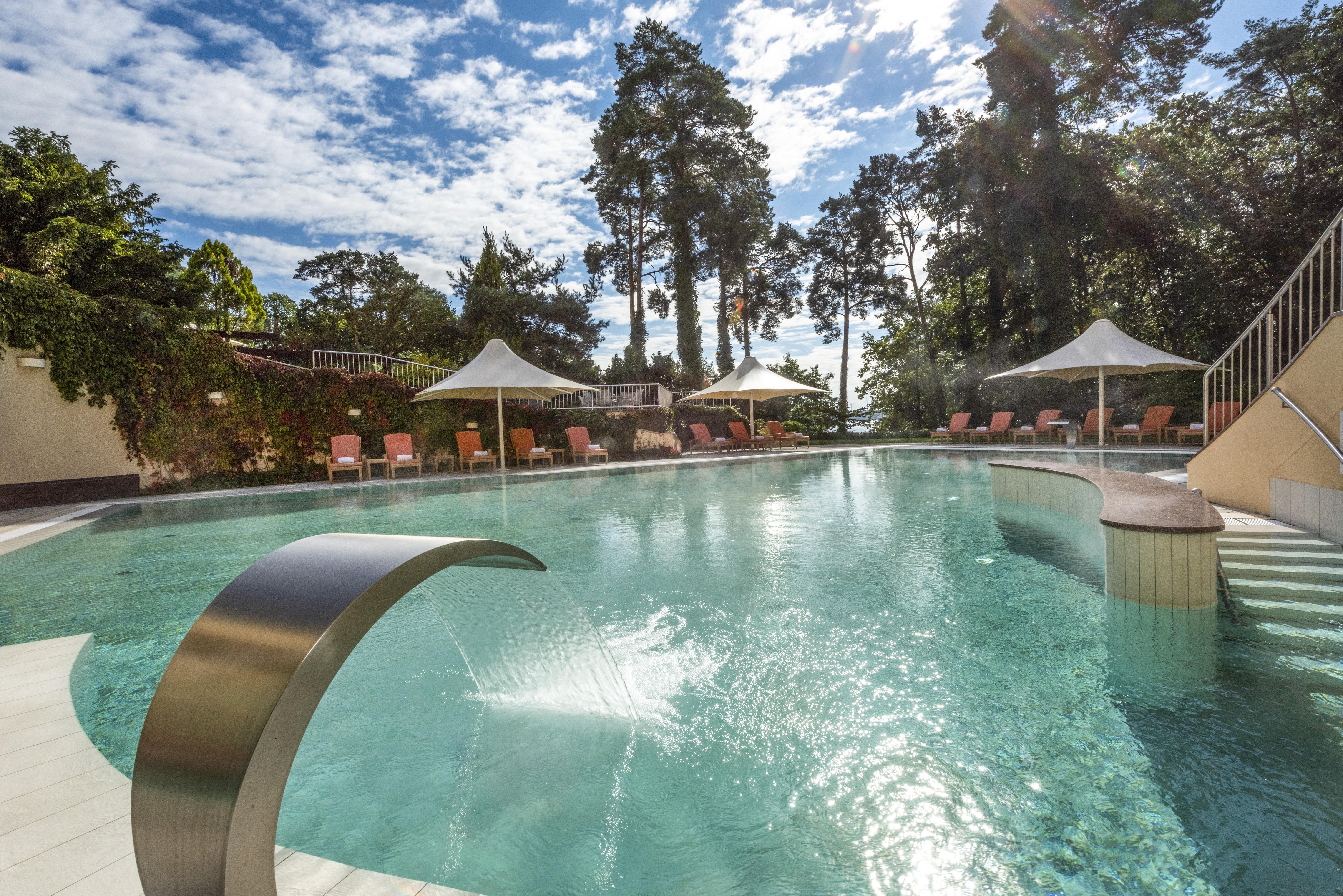 Precise Resort Bad Saarow Exteriör bild The pool at the hotel