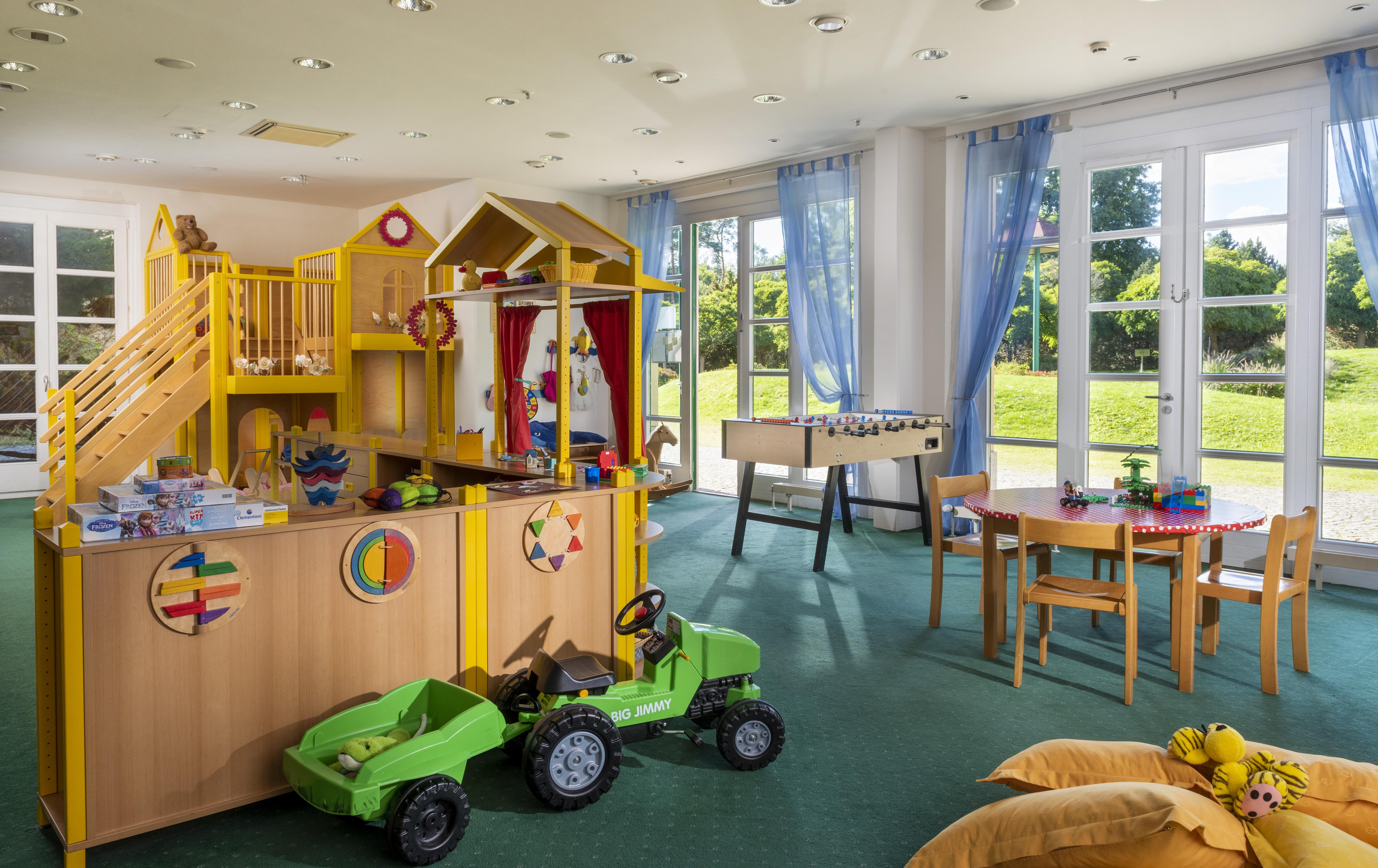 Precise Resort Bad Saarow Exteriör bild The children's club at the Hotel