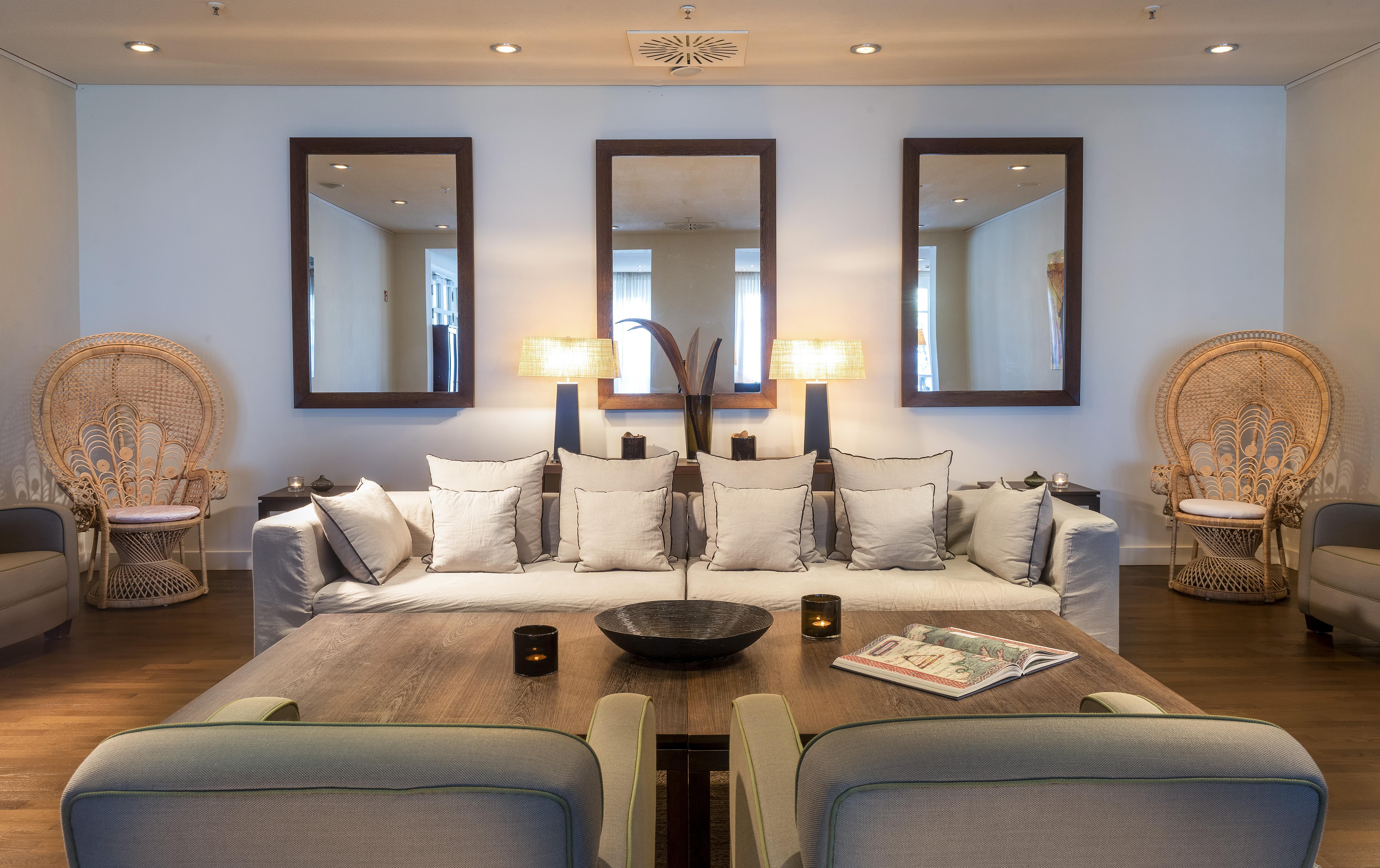 Precise Resort Bad Saarow Exteriör bild A living room at The Ivy